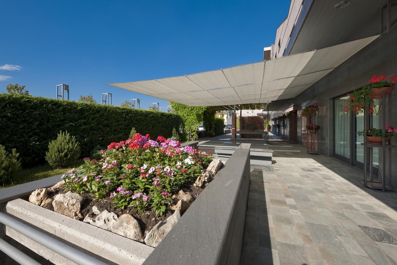 Park Hotel Centro Congressi Potenza Buitenkant foto